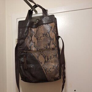 LUCY BRAND LEATHER BAG.
